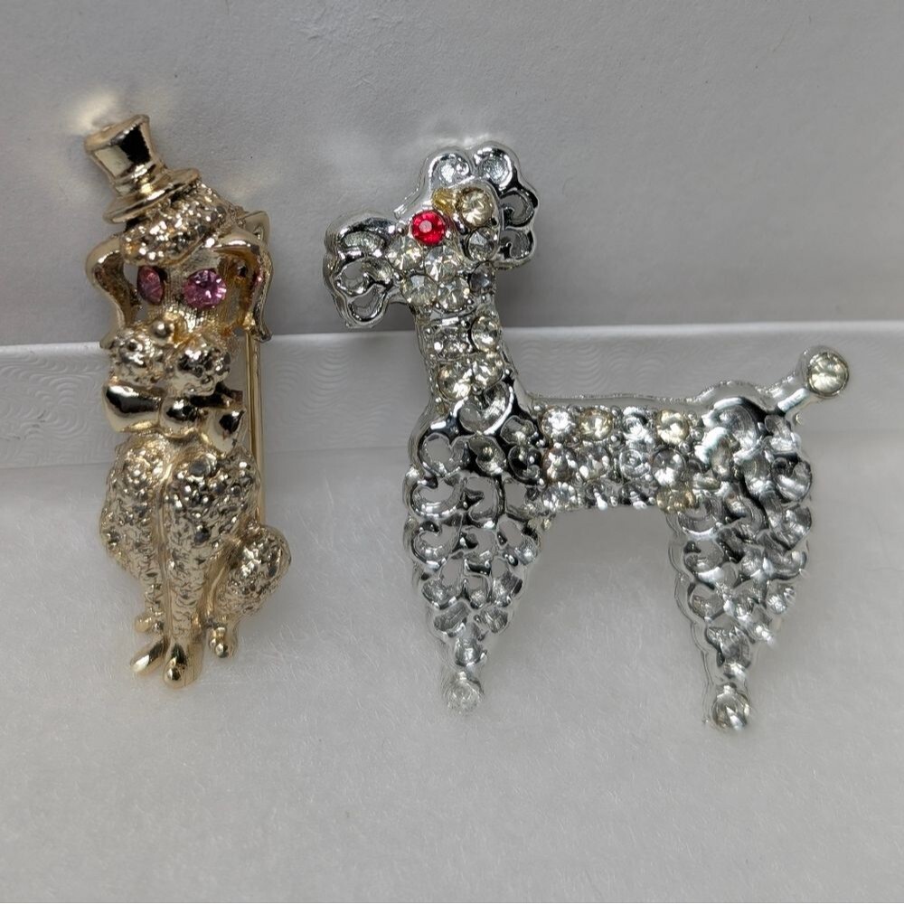 Vintage Poodle Brooch Pair Rhinestone Dog Pins Gold Silver Figural Grandmacore - Picture 2 of 11